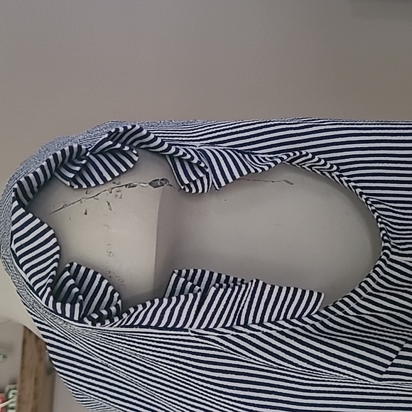 Blue and White Striped Tank - Picture 5 of 6